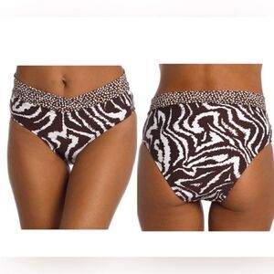 La Blanca NWT Fierce Lines Crossover High-Waist
Bottom Size 8